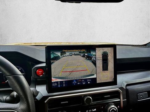 Certified 2025 Toyota 4Runner TRD Off-Road Premium AWD/4WD image 11