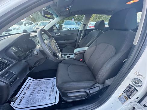 Used 2016 Kia Optima LX image 8