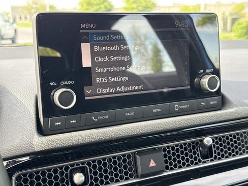 Used 2023 Honda Civic Sport image 3