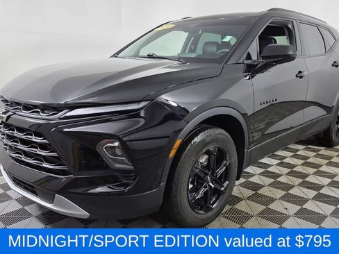 Used 2024 Chevrolet Blazer LT w/ Convenience Package image 3