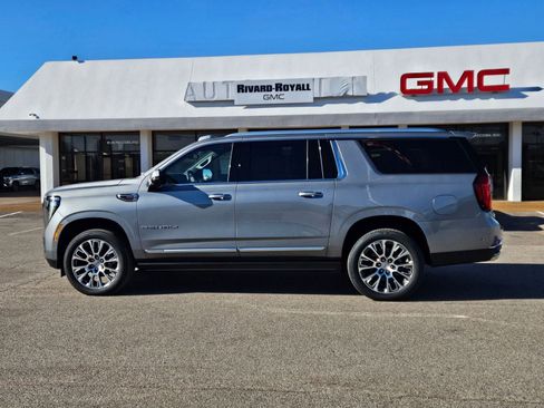 New 2026 GMC Yukon XL Denali w/ Sun & Power Step Package image 2