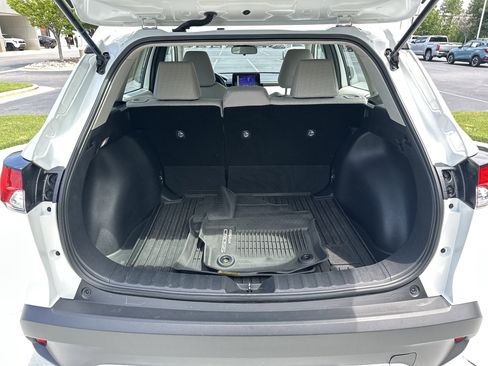 Used 2025 Toyota Corolla Cross L FWD image 32