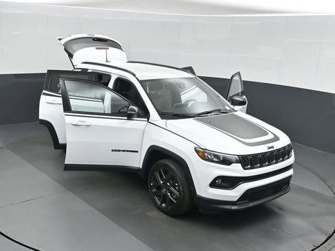 New 2026 Jeep Compass Latitude AWD/4WD image 50