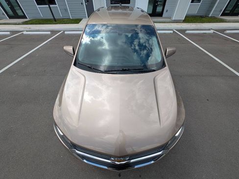 Used 2018 Chevrolet Equinox LT image 4