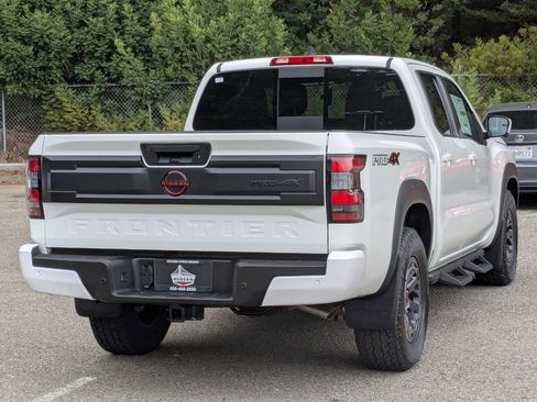 New 2026 Nissan Frontier PRO-4X w/ Pro-4x Convenience Package image 5