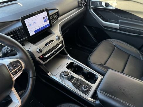 Certified 2023 Ford Explorer XLT w/ Equipment Group 202A image 16