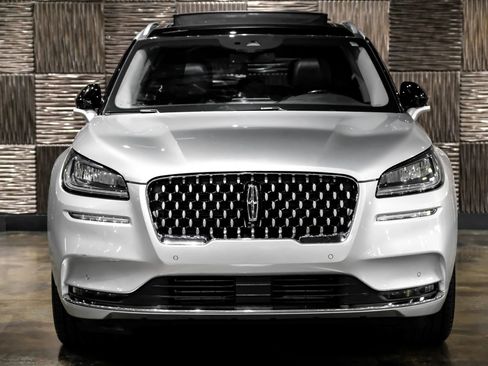 Used 2020 Lincoln Corsair Reserve w/ Equipment Group 201A image 8