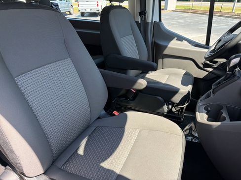 Used 2025 Ford Transit 350 XLT RWD image 22