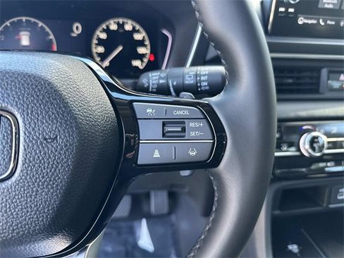 New 2025 Honda Pilot Touring image 30