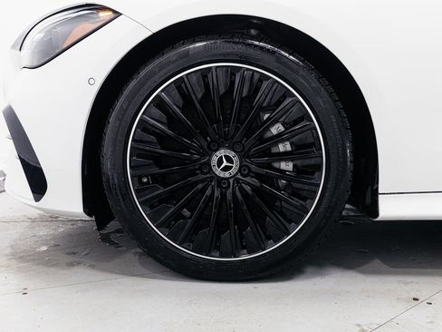 Used 2024 Mercedes-Benz CLE 450 4MATIC Cabriolet image 38