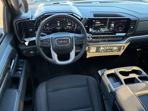 Used 2024 GMC Sierra 3500 SLE w/ SLE Value Package image 12