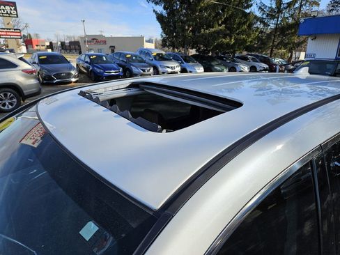 Used 2017 Acura MDX SH-AWD w/ Technology Package image 11