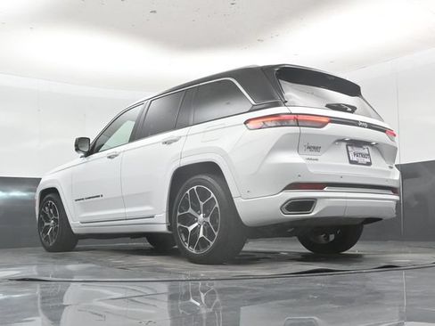 Used 2022 Jeep Grand Cherokee Summit AWD/4WD image 51