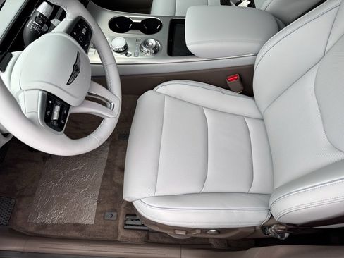 New 2026 Genesis GV70 2.5T Advanced image 12