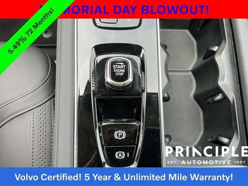 Certified 2025 Volvo XC90 B5 Plus AWD/4WD image 21