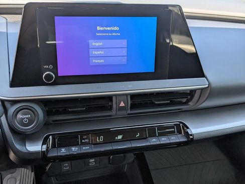 Used 2025 Toyota Prius LE FWD image 17