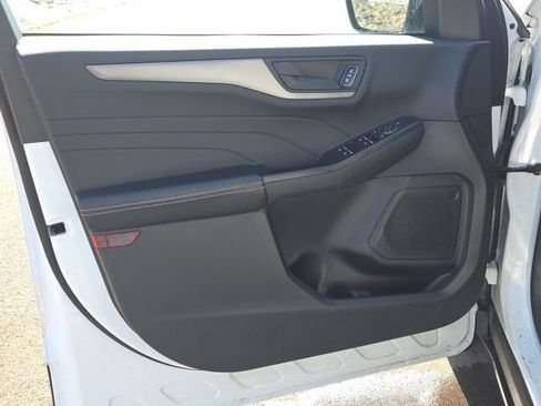 Certified 2025 Ford Escape Active image 25