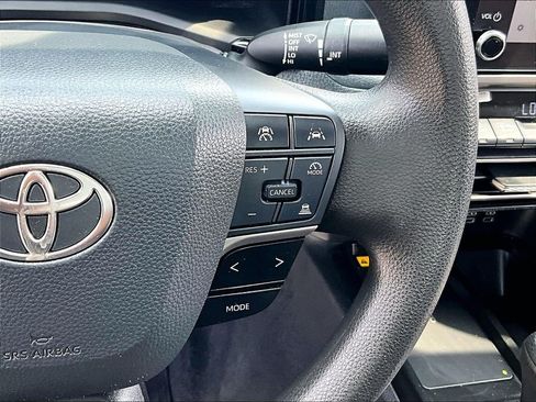 Used 2025 Toyota Camry LE FWD image 23
