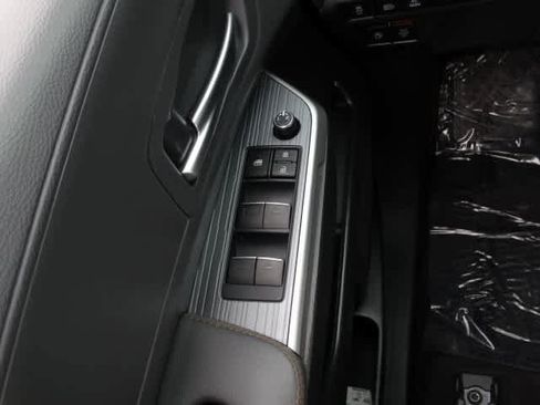 Certified 2023 Toyota Sienna XLE Woodland Edition image 36