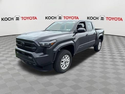 Certified 2024 Toyota Tacoma SR5 AWD/4WD image 3