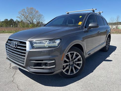 Used 2019 Audi Q7 3.0T Prestige w/ Prestige Package image 4