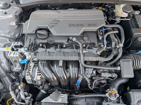 New 2026 Hyundai Elantra Sport FWD image 25