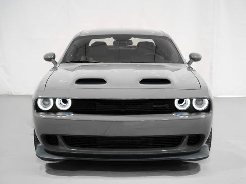 Used 2023 Dodge Challenger SRT Hellcat w/ Driver Convenience Group RWD image 5