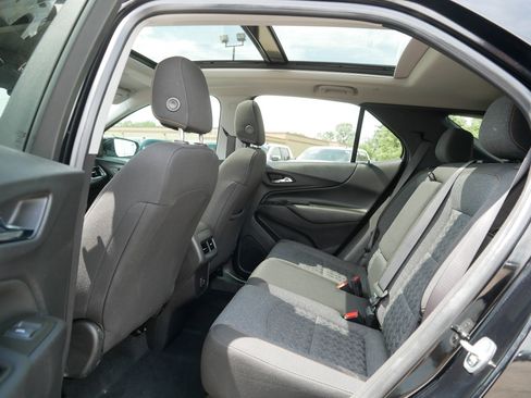 Used 2022 Chevrolet Equinox LT AWD/4WD image 35