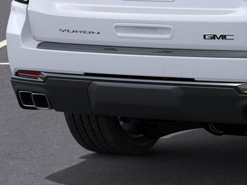 New 2026 GMC Yukon Denali Ultimate w/ LPO, Floor Liner Package AWD/4WD image 14