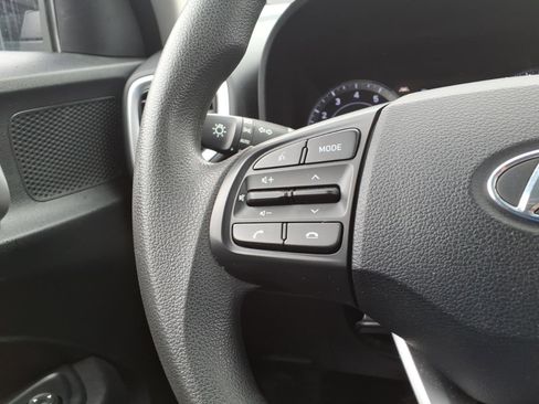 Used 2021 Hyundai Venue SE w/ Cargo Package image 22