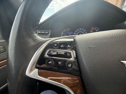 Used 2020 Cadillac Escalade Premium Luxury RWD image 25
