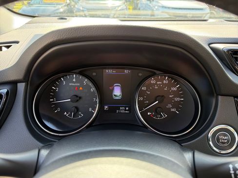 Used 2022 Nissan Rogue Sport SV FWD image 23