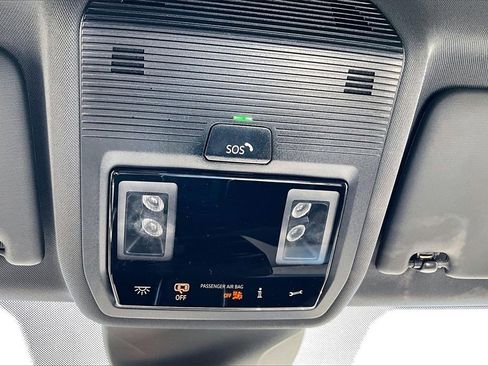 Used 2024 Volkswagen ID.4 2WD image 28