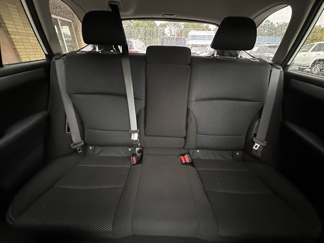 Used 2019 Subaru Outback 2.5i Premium AWD/4WD image 4