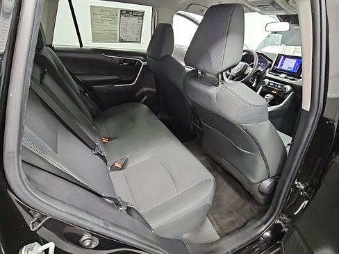 Used 2023 Toyota RAV4 LE image 29
