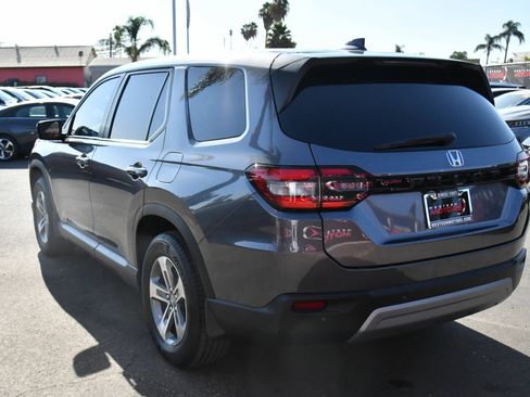 Used 2024 Honda Pilot EX-L image 6