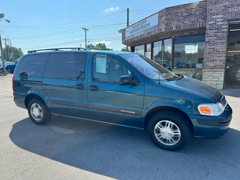 Used 2002 Chevrolet Venture LS FWD image 17