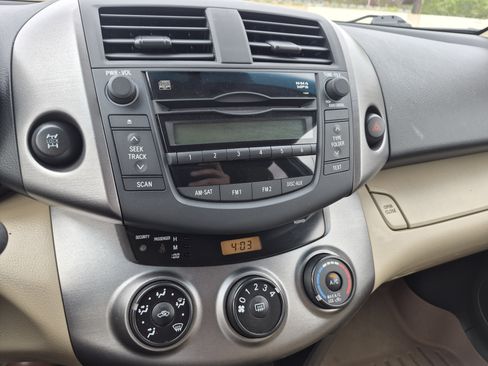 Used 2011 Toyota RAV4 4WD w/ Base L4 Extra Value Pkg image 19