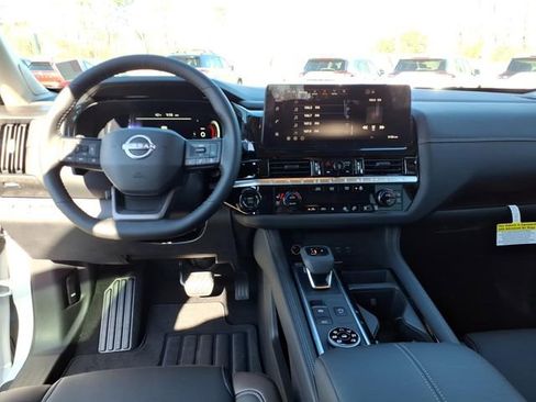 New 2026 Nissan Pathfinder Platinum AWD/4WD image 8