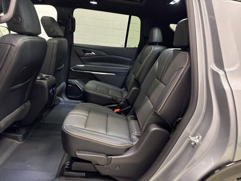 New 2026 Chevrolet Traverse High Country image 11