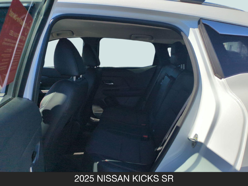 Used 2025 Nissan Kicks SR FWD image 16