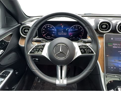 Used 2025 Mercedes-Benz C 300 Sedan image 34