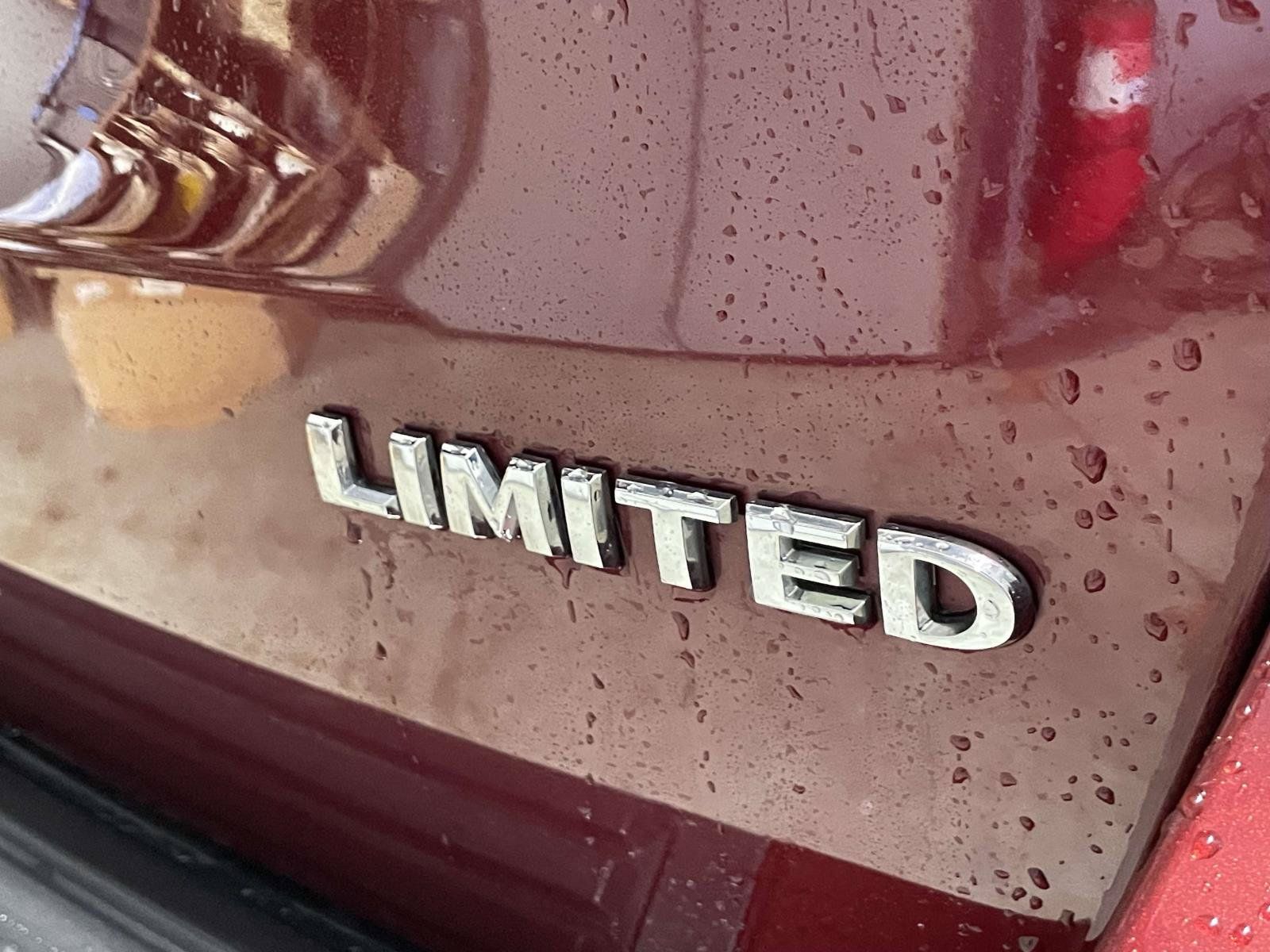 Used 2019 Jeep Grand Cherokee Limited w/ Luxury Group II AWD/4WD image 8