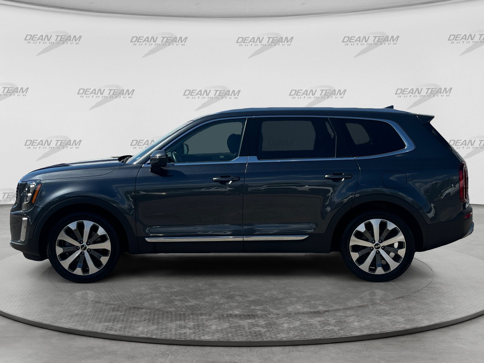 Used 2021 Kia Telluride EX w/ EX Premium Package AWD/4WD image 4