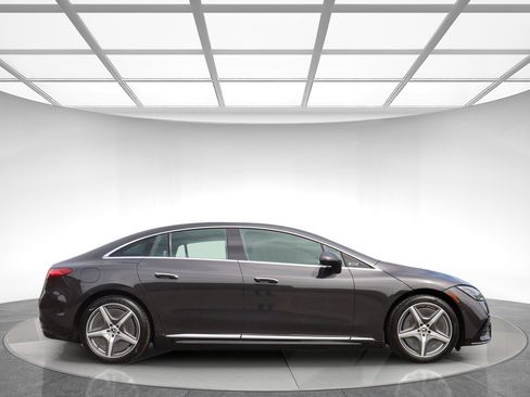 Used 2023 Mercedes-Benz EQE 350+ 4MATIC Sedan image 4