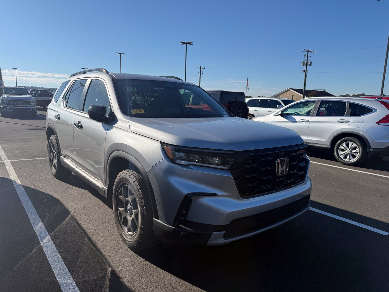 Used 2024 Honda Pilot TrailSport image 1