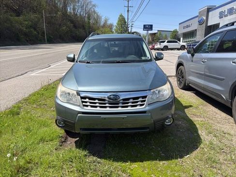 Used 2011 Subaru Forester 2.5X Premium w/ All-Weather Pkg AWD/4WD image 2