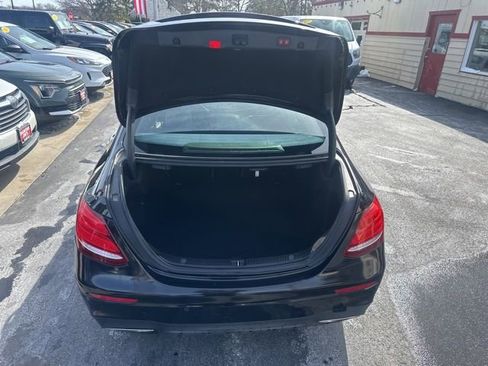 Used 2017 Mercedes-Benz E 300 4MATIC image 15
