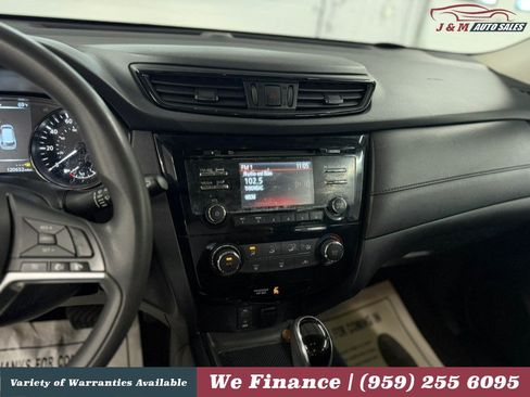Used 2017 Nissan Rogue S w/ S Appearance Package AWD/4WD image 17