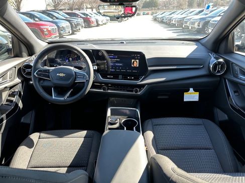 New 2026 Chevrolet Equinox LT w/ Safety and Technology Package image 19